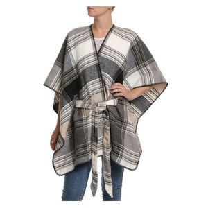 NWT Kelly & Katie Wrap Kimono/Poncho